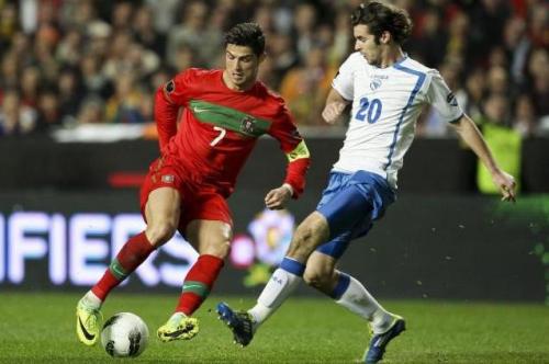 Ronaldo recorta ante Bosnia. Foto:lainformacion.com/EFE