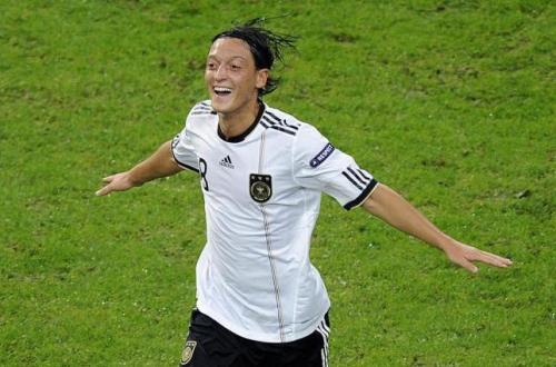 Ozil encarna la juventud y calidad de la nueva Alemania de Löw. Foto:lainformacion.com/EFE